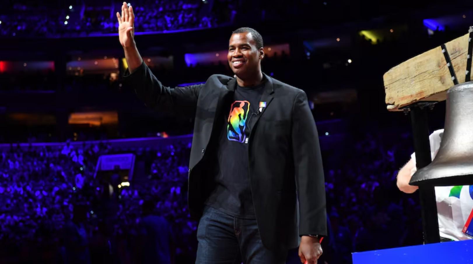 kaiyun.com-官方：NBA大使杰森-科林斯接受脑瘤治疗；曾是首位公开承认出柜球员