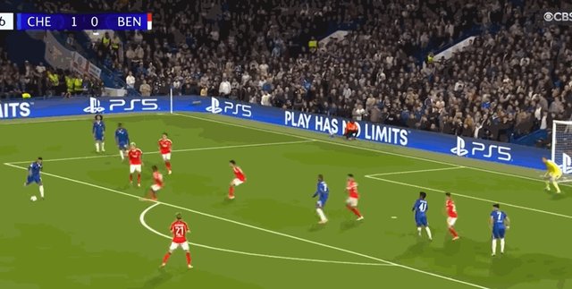 1759272335478081787.gif 埃斯特旺.gif