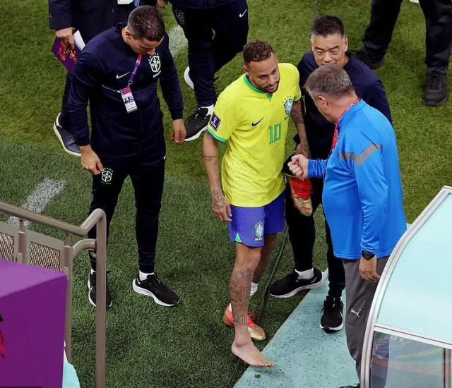 1669335708880035498.jpg 64916667-11462393-image-a-91_166.jpg